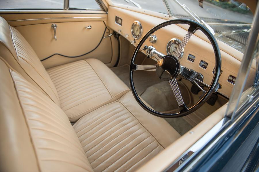 Интерьер Delahaye 135 M Cabriolet par Portout 1949 года  (фото 4 из 25)